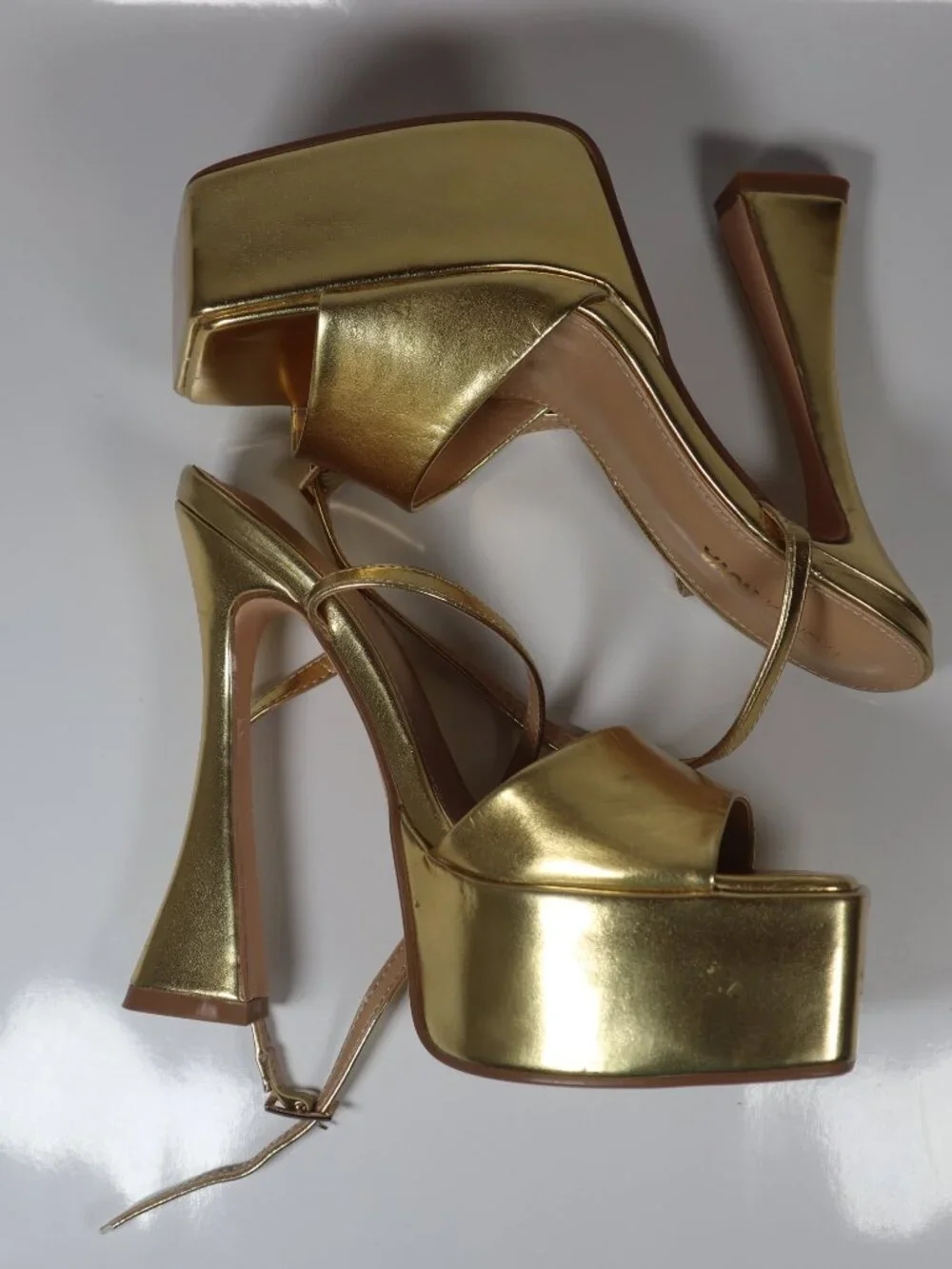 Fashion Nova A Special Thing Heeled Sandals Size 6.5 Gold Chunky Platform Heels